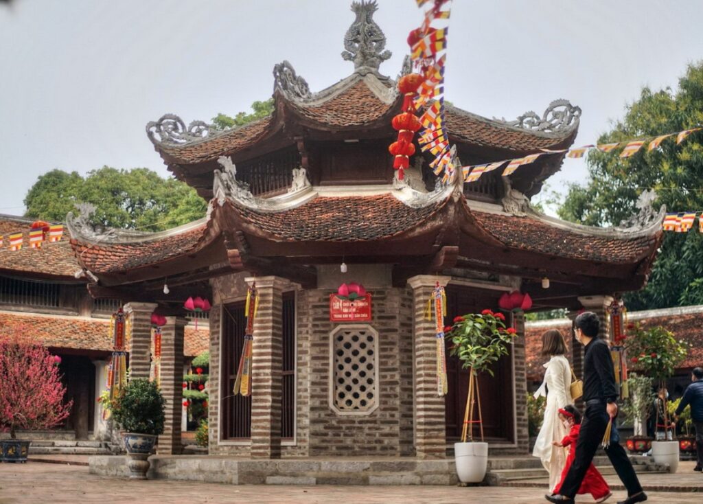 Nằm mơ thấy đi chùa: Mách bạn con số tài lộc đáng chú ý 6 Nằm mơ thấy đi chùa mang ý nghĩa gì?